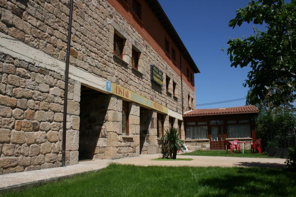 וינואסה Hostal Visontium מראה חיצוני תמונה